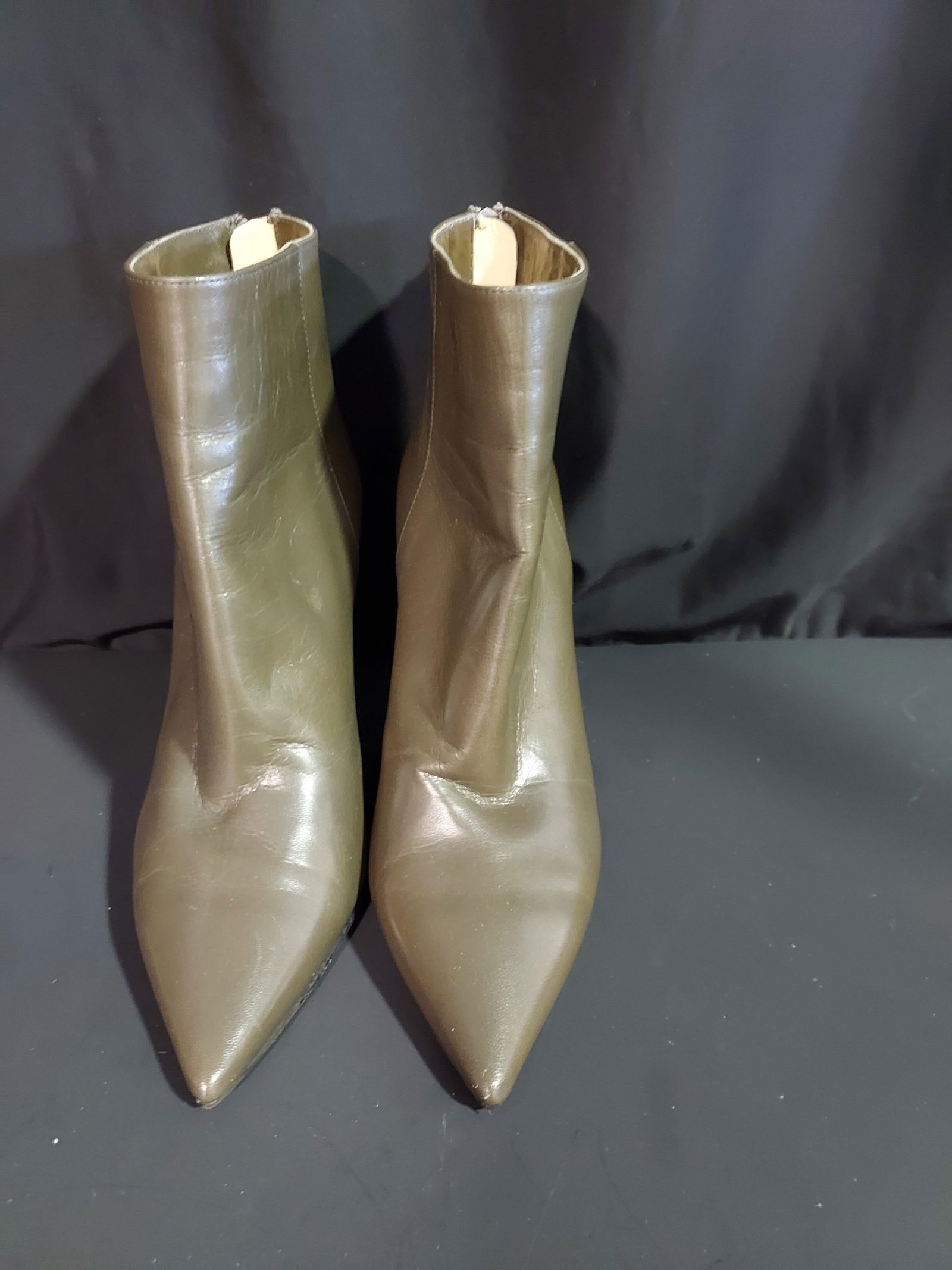 H1173 Jimmy Choo ankle boots: (1 of 11)