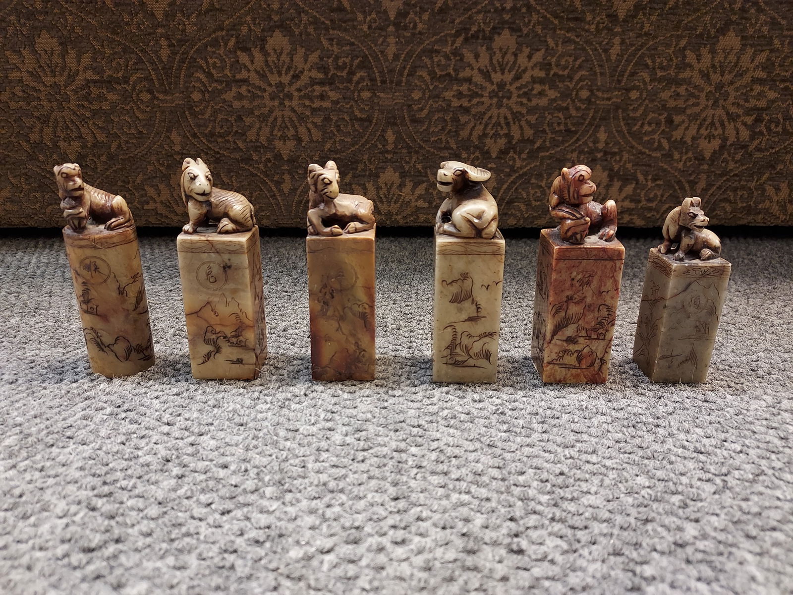 H1347 6 Chinese soft stone seals (1 of 10)