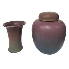 2 PC UND SCHOOL OF MINES POTTERY SET
