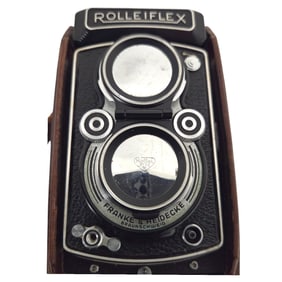 ROLLEIFLEX AUTOMAT TWIN LENS CAMERA