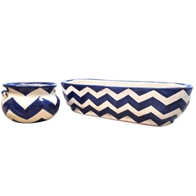 2 PC ZIG ZAG BLUE WHITE TALAVERA PLANTERS