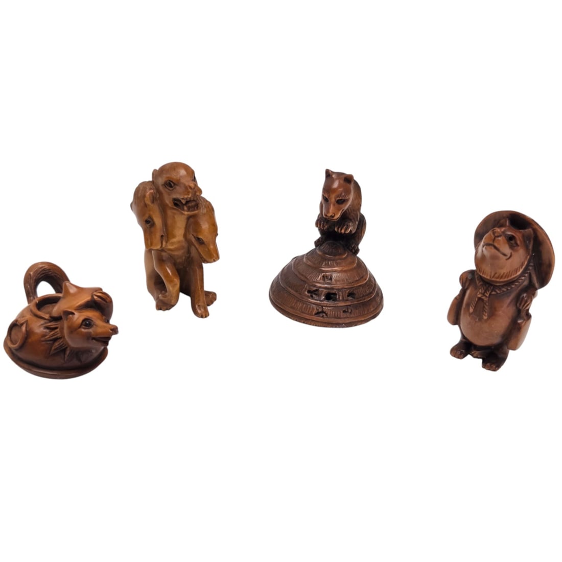 4 JAPANESE CARVED BOXWOOD NETSUKE SIGNED (1 of 8)