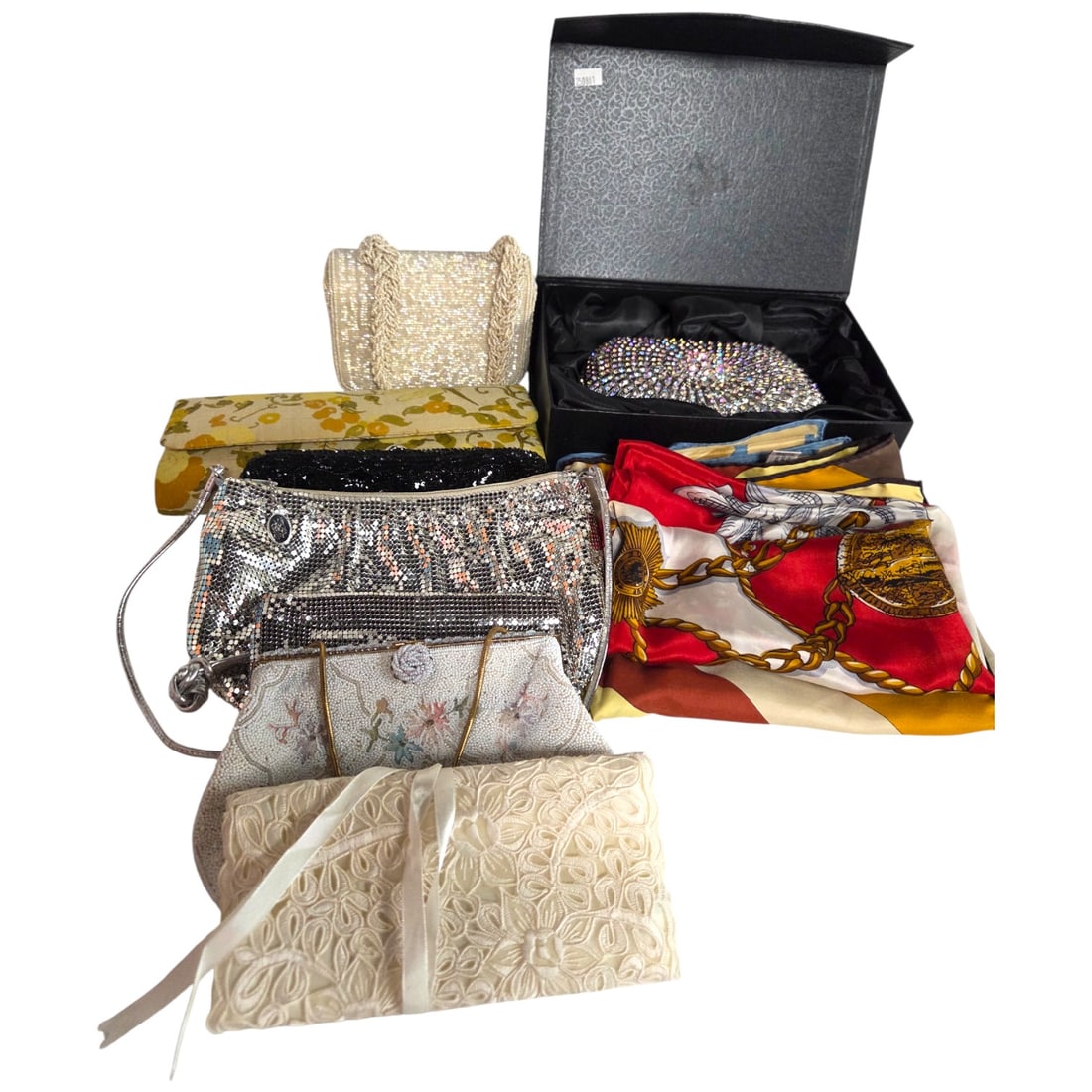 12 PC GROUPING OF VINTAGE SCARVES & BAGS (1 of 20)