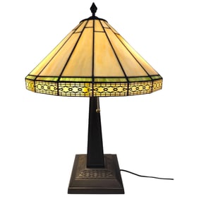 CRAFTSMAN OR MISSION STYLE TABLE LAMP