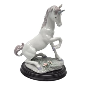 LLADRO MAGICAL UNICORN PORCELAIN FIGURINE