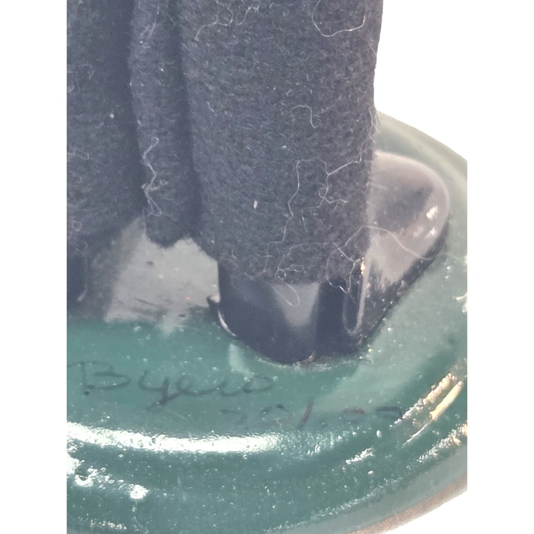 COLLECTION OF 8 BYERS CHOICE CHRISTMAS CAROLERS - 12