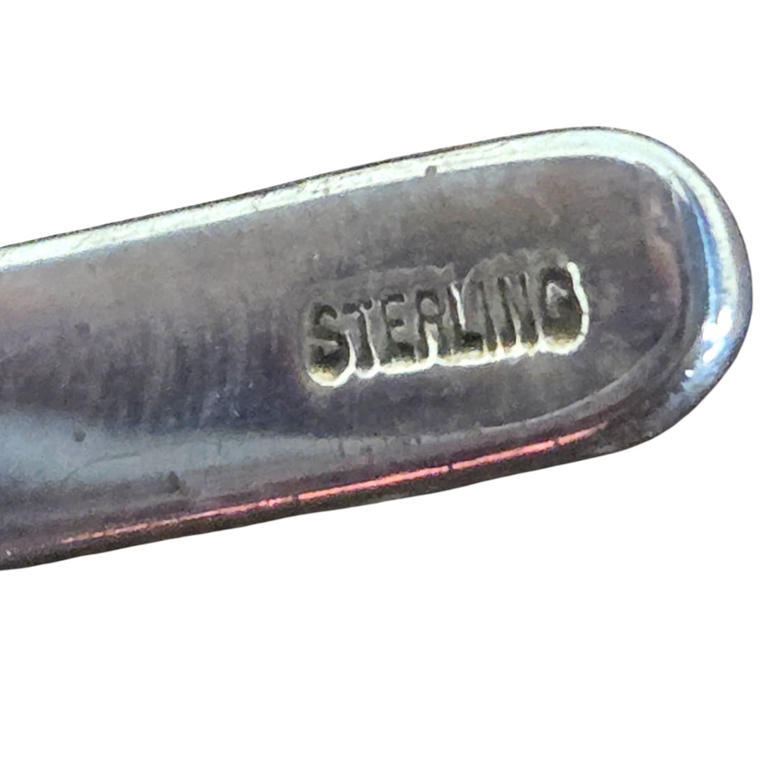 2001D COMMEMORATIVE SILVER DOLLAR ON TORQUE - 8