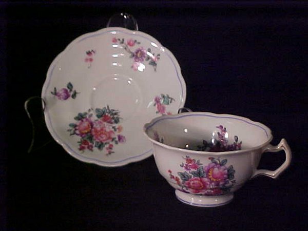 GROUP PORCELAINS POTTERY PLATTER MUG TRA - 2