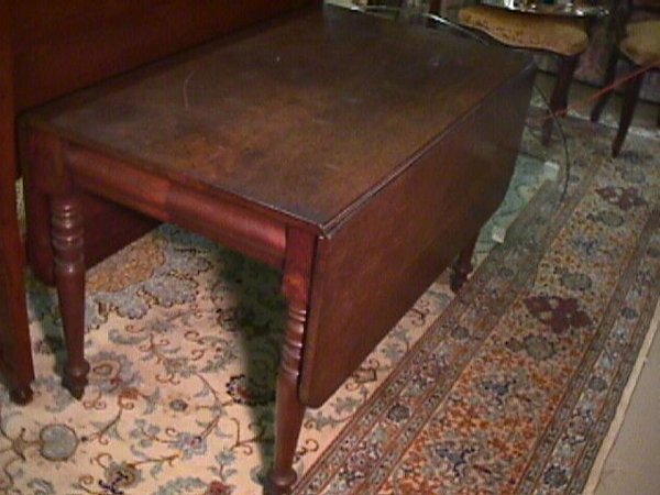 ANTIQUE DROP LEAF MAHOGANY TABLE
