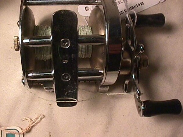 PFLUEGER ROCKET FISHING REEL No 1355 - 4