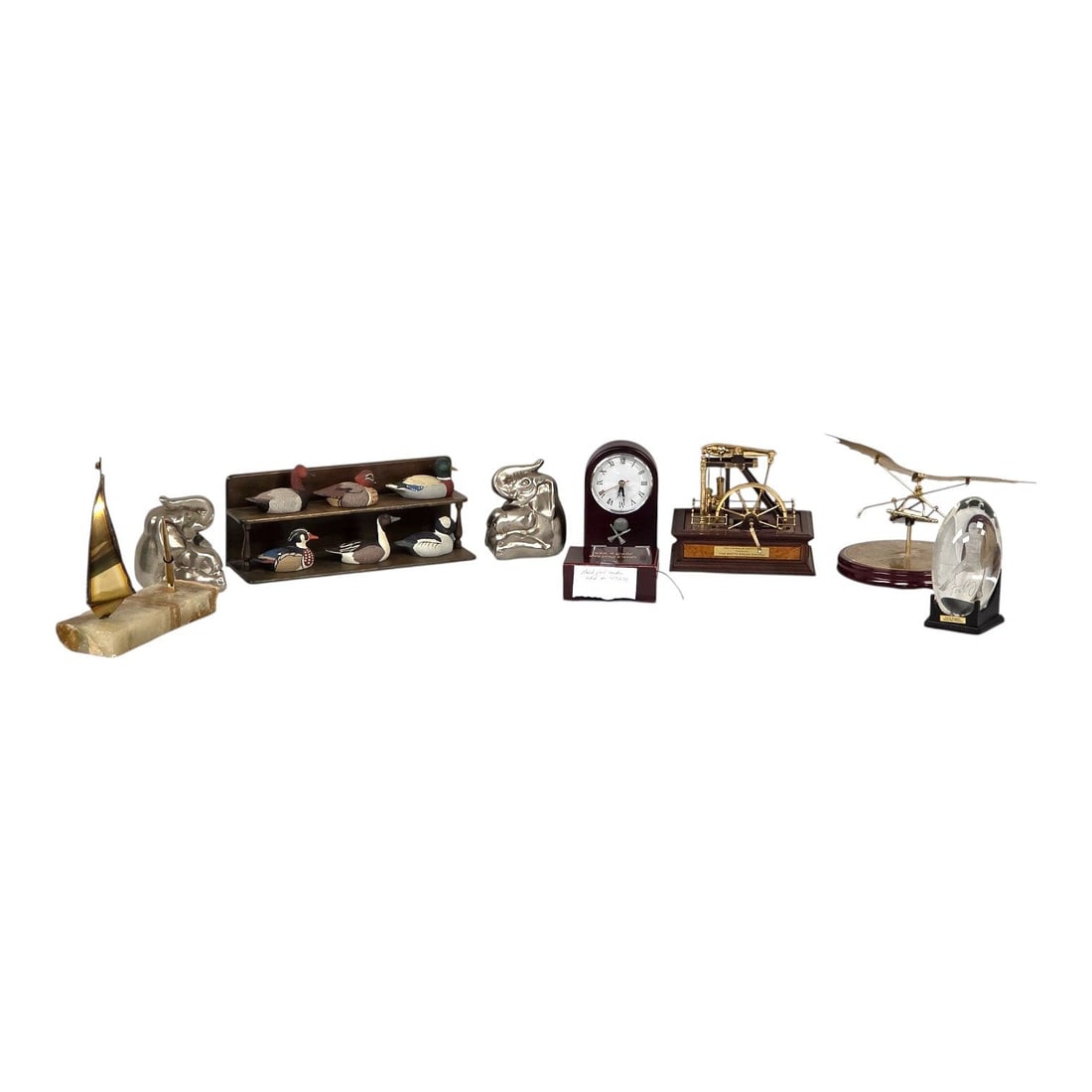 GENTS COLLECTIBLES: Da VINCI, WATTS, RODGERS, GOLD FOIL PLAYING CARDS, ETC: A gentleman collectible group including: 1) A miniature replica of Da Vinci Flying Machine by The Noble Collection, 2) The Watts Steam Engine replica by The Franklin Mint, 3) a laser etched crystal fo
