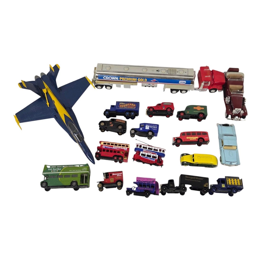 18 DIE CAST MODEL CARS LLEDO, LEICESTER, & BOEING, OTHERS (1 of 11)