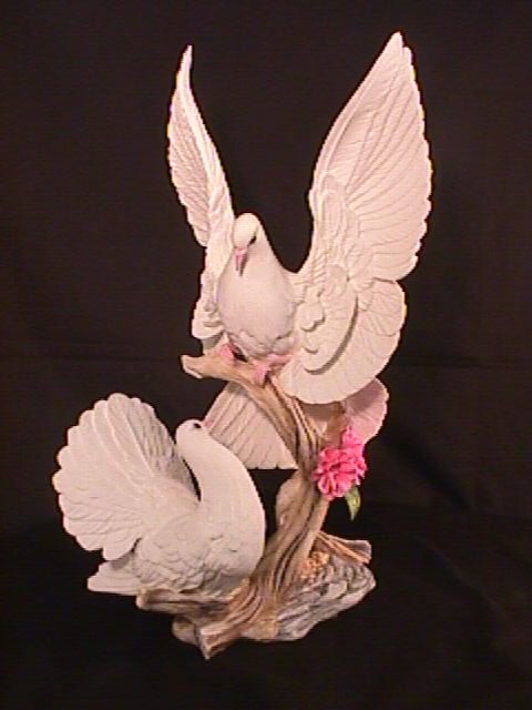 51: BOEHM PORCELAIN DOVE W/ CHERRY BLOSSOM