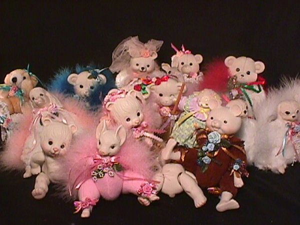 GROUP LOT JETTA AND OTHER DOLLS, STANDS: Sizes range from 13" high to 6 1/2" high.