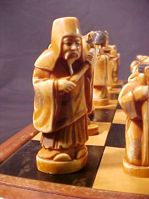 JAPANESE CARVED IVORY CHESS SET - 2