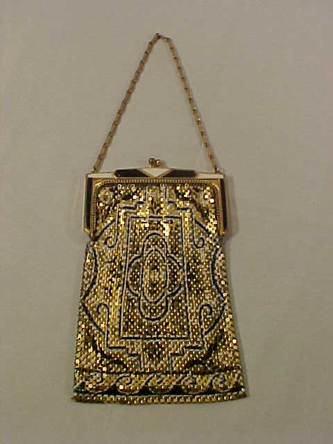 WHITING DAVIS ART DECO ENAMEL PURSE