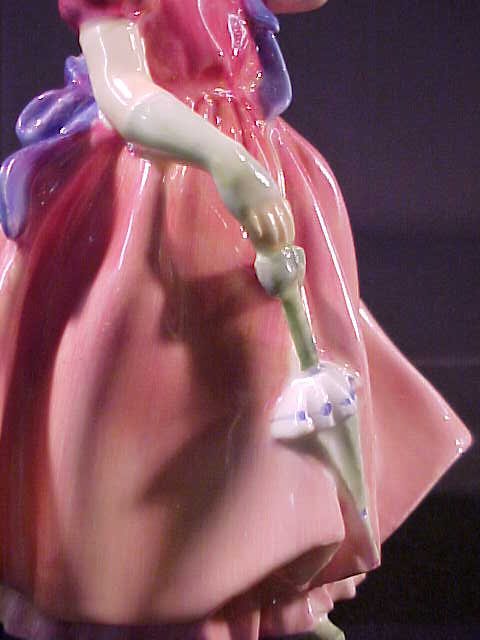 ROYAL DOULTON PORCELAIN FIGURINE BABIE - 3