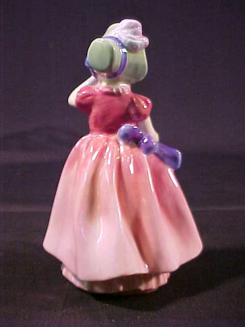 ROYAL DOULTON PORCELAIN FIGURINE BABIE - 4