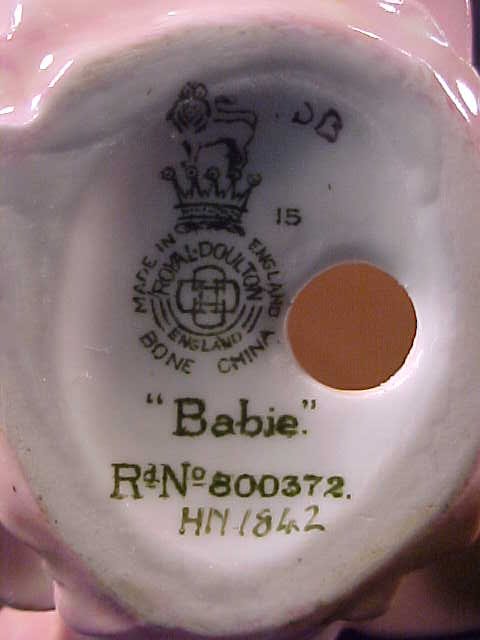 ROYAL DOULTON PORCELAIN FIGURINE BABIE - 5