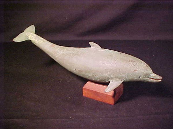 PORPOISE WOOD CARVING BY INNIS Conditio