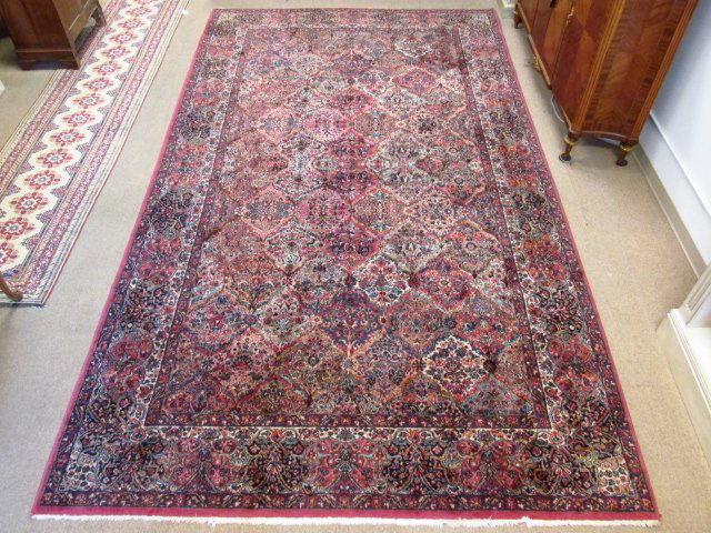 LARGE VINTAGE KARASTAN WOOL RUG "KERMAN" (1 of 7)