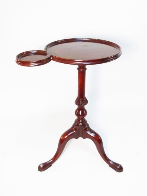 KITTINGER MAHOGANY SIDE TABLE: Kittinger mahogany side table. Measures 16" x 12" and 23" tall. Weight 4 lbs. Stamped on reverse. Condition good.