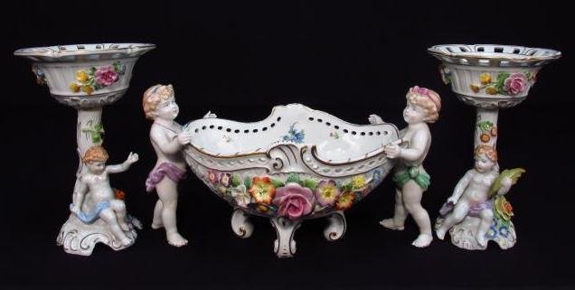 VON SCHIERHOLZ PORCELAIN: CENTERPIECE & GARNITURES (1 of 9)