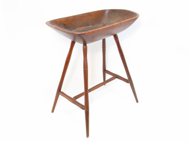 PRIMITIVE WOOD BREAD  DOUGH BOWL TRENCHER ON STAND (1 of 5)