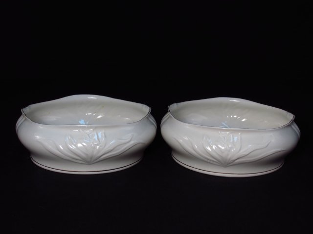 PAIR BELLEEK PORCELAIN FLOWER BOWLS (1 of 6)