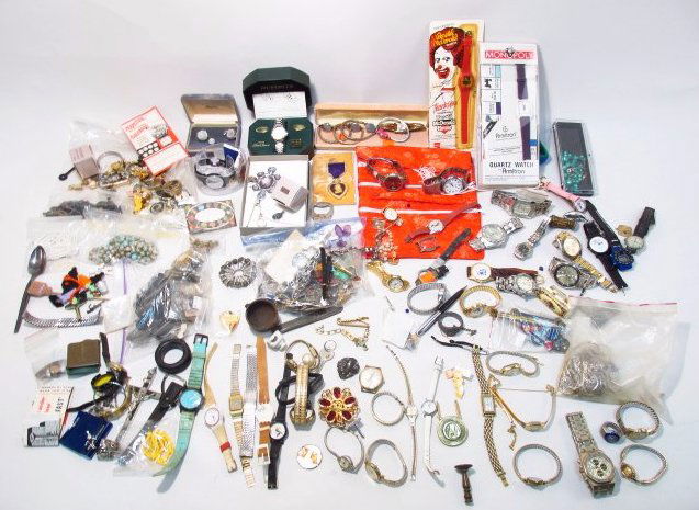 LARGE COSTUME JEWELRY, WATCHES AND MISC LOT (1 of 9)