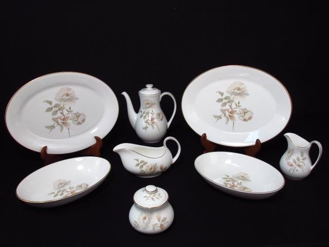 ROYAL DOULTON "YORKSHIRE ROSE" PORCELAIN WARE (1 of 10)