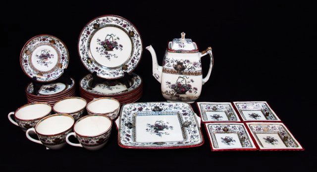 P B & S ORIENTAL IVORY CHINA HONFLEUR: 28 PCS. (1 of 9)