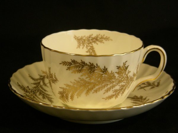 MINTON BONE CHINA GOLDEN FERN ASST 5 PIECES - 5