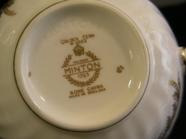 MINTON BONE CHINA GOLDEN FERN ASST 5 PIECES - 8