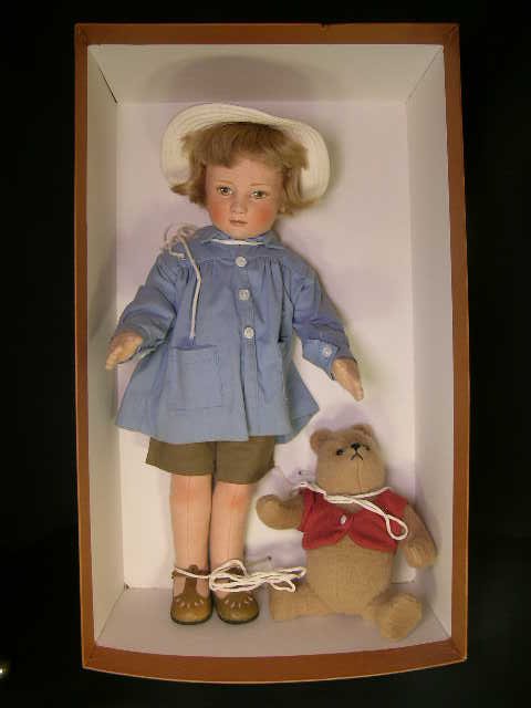 R JOHN WRIGHT CHRISTOPHER ROBIN WINNIE POOH DOLL: Lot 129: R JOHN WRIGHT CHRISTOPHER ROBIN WINNIE POOH DOLL - This is the early version of R. John Wright's limited edition Christopher Robin. In the original Box which measures 20 1/4" high x 12 1/4" w