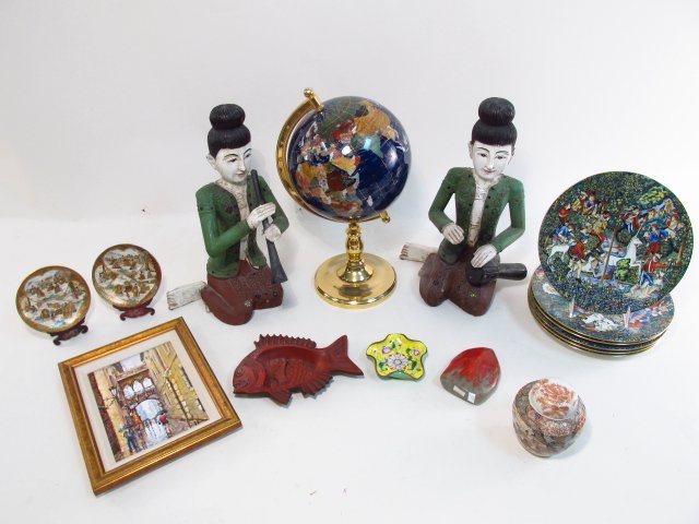 DECORATIVE LOT: INLAID GLOBE, HAVILAND PLATES, (1 of 10)