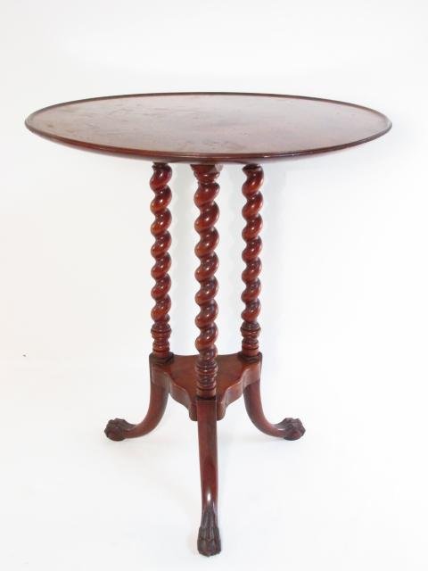 VINTAGE BARLEY TWIST TRIPOD PIE CRUST SIDE TABLE (1 of 6)