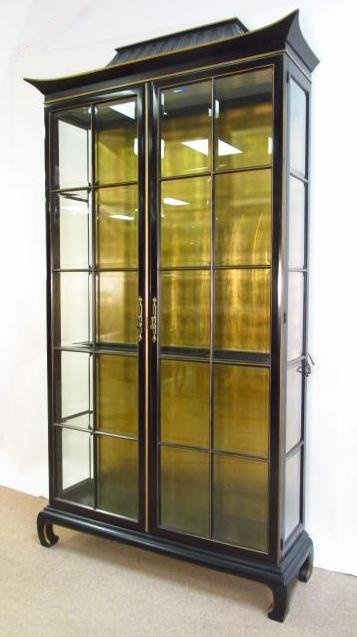 LARGE BLACK & GOLD TONED PAGODA STYLE DISPLAY CASE (1 of 8)