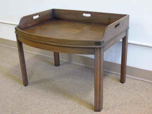 MAHOGANY BUTLERS TABLE: Mahogany butlers table measuring 28" wide and 22" tall. Condition: minor signs of age/use to finish, see images. Weight: approx. 20 lbs.