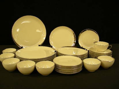 RETRO PICARD CHINA CRESCENT DINNERWARE PLATINUM: Lot 1123: RETRO PICARD CHINA CRESCENT DINNERWARE PLATINUM - Cream with silver tone crescent on edge. 8 each of: plates at 10", salad plates at 8", bread plates at 6 1/2", saucers at 6" and cups at