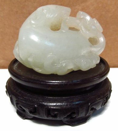 CHINESE OR JAPANESE PALE CELADON JADE OX & DOG NETSUKE (1 of 8)