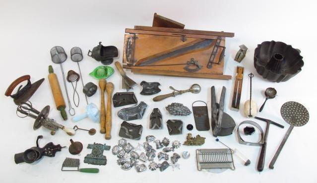 VINTAGE & PRIMITIVE KITCHEN TOOLS & ACCESSORIES: S (1 of 10)