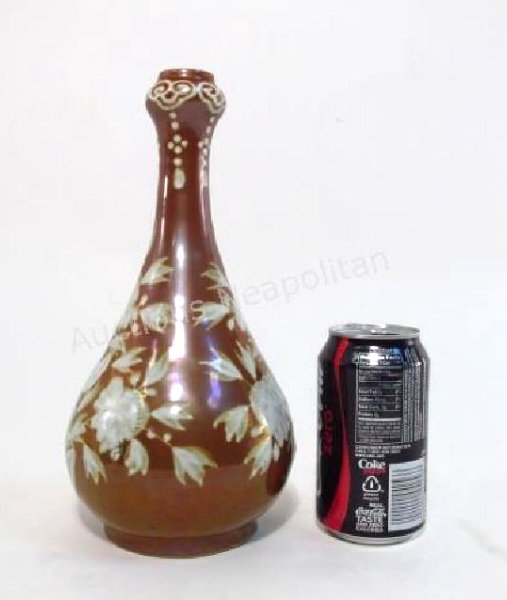 EARLY POTTERY VASE IN THE MANNER OF WANLI MING DYN (1 of 6)