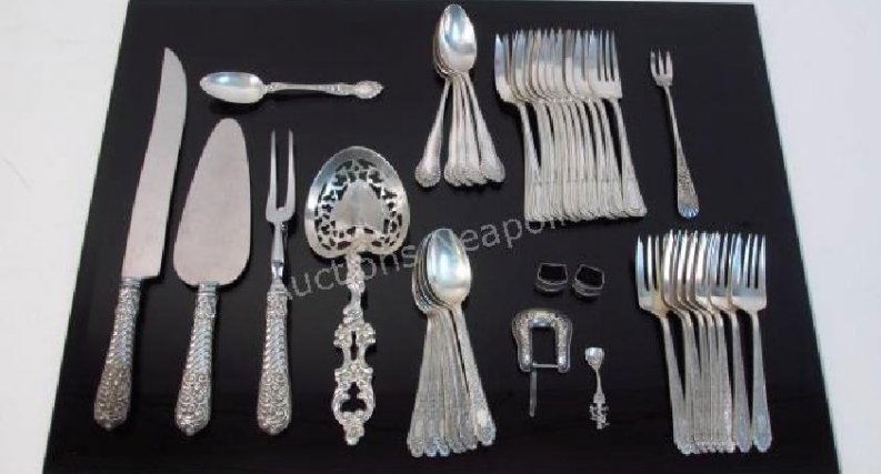 STERLING SILVER FLATWARE: 37 TROY OZ (1 of 10)