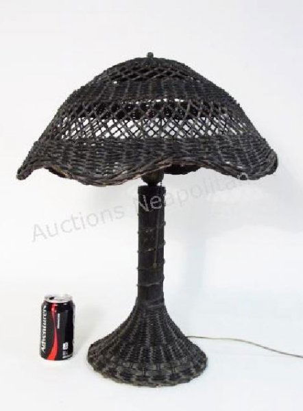 VINTAGE BLACK WICKER TABLE LAMP (1 of 5)