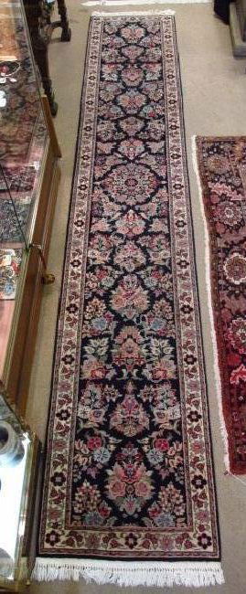 HAND KNOTTED WOOL & COTTON RUNNER (1 of 8)