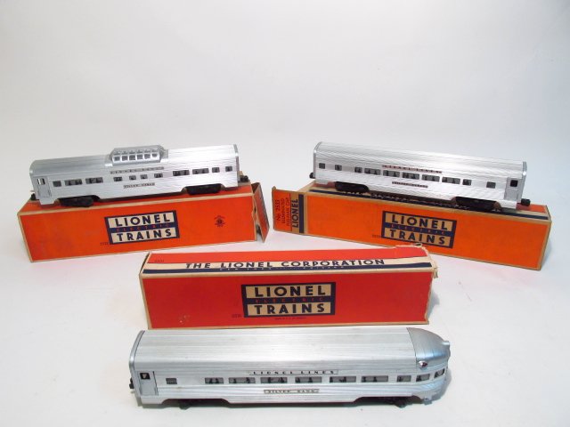 THREE LIONEL LINES SILVER DAWN RANGE CLOUD 2531 ET: Lot of three vintage aluminum Lionel Lines trains. Includes #2532 Illuminated Astra-Dome Car "Silver Range", #2531 Illumintaed Observation car "Silver Dawn", and #2533 Illuminated pullman car "Silver 