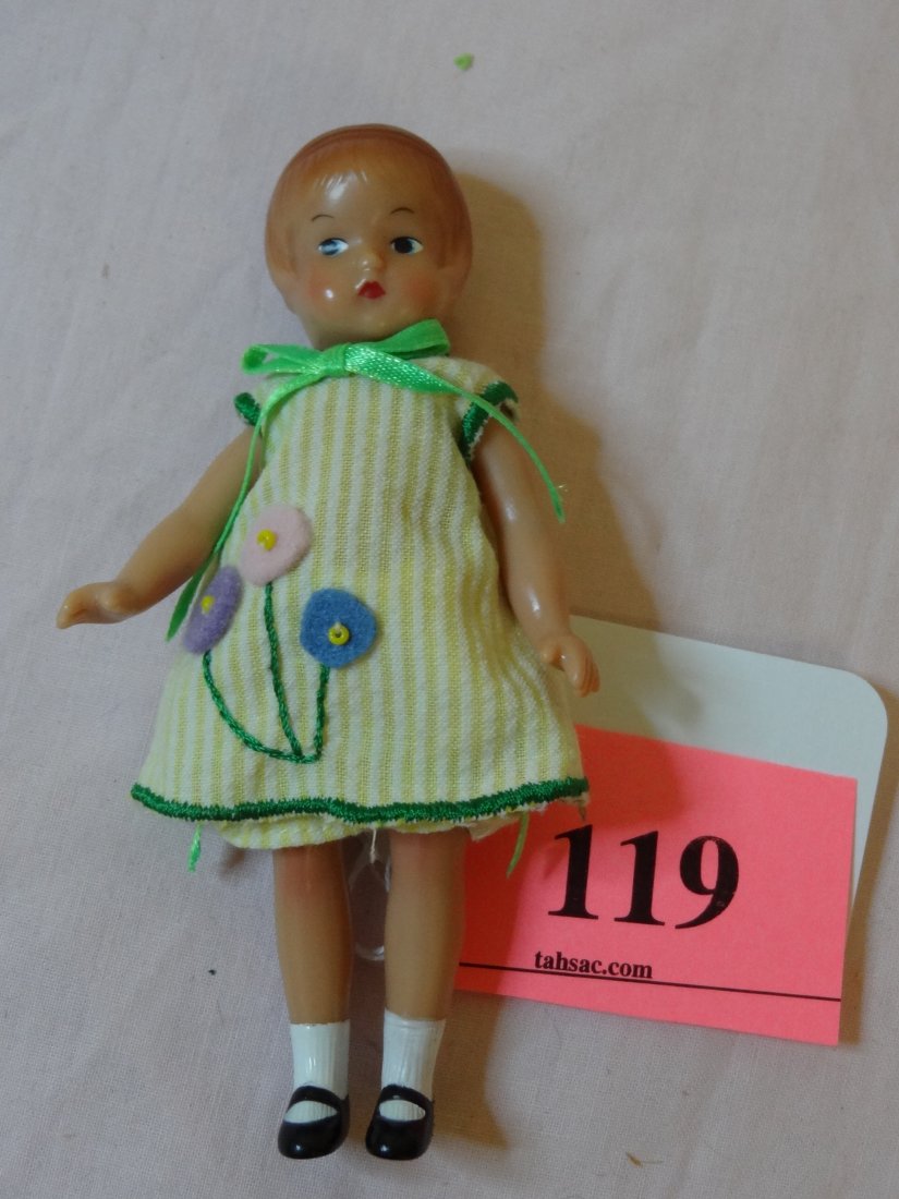 5'' EFFANBEE WEE PATSY DOLL. HARD PLASTIC LITTLE D: 5'' EFFANBEE WEE PATSY DOLL. HARD PLASTIC LITTLE DOLL. MOVEABLE LIMBS