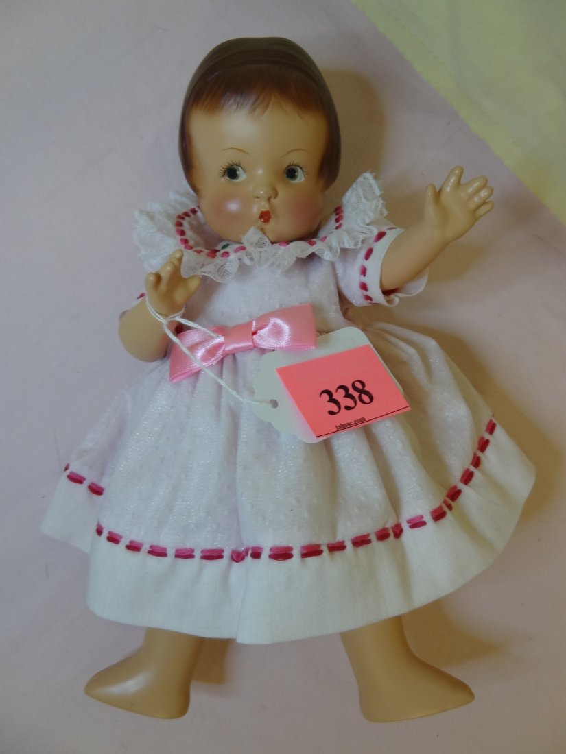 12'' EFFANBEE PAT.PEND DOLL, PLASTIC DOLL BROWN PA: 12'' EFFANBEE PAT.PEND DOLL, PLASTIC DOLL BROWN PAINTED HAIR, BROWN PAINTED EYES, MOVABLE LIMBS, CUTE DRESSED DOLL