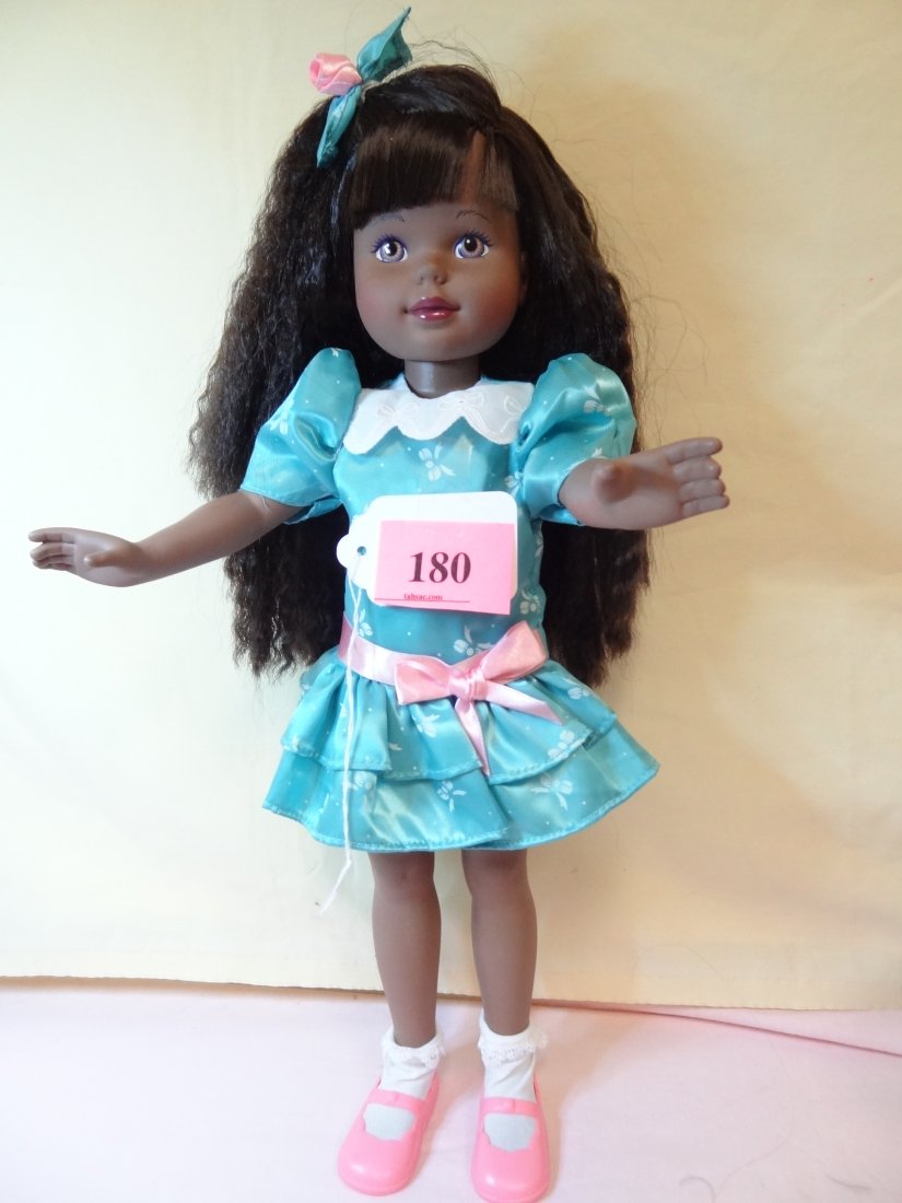 18'' MODERN BLACK AFRICAN AMERICAN DOLL, PLASTIC M: 18'' MODERN BLACK AFRICAN AMERICAN DOLL, PLASTIC MOVABLE LIMBS, DARK BROWN WAVY HAIR, PAINTED VELVET COLORED EYES, MARKED ''1988 HASBRO''